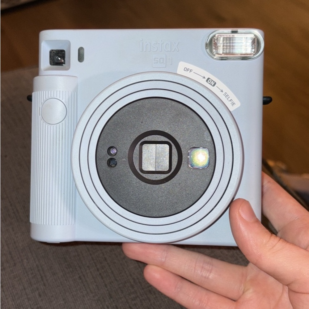 Fujifilm Instax Square SQ1 Instant Film Camera